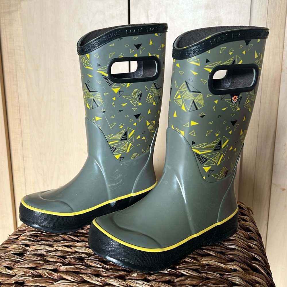Boys, kids size 12 Bogs waterproof rain boots